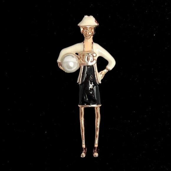 Chanel Madame Coco Chanel Figure - Picture 1 of 9